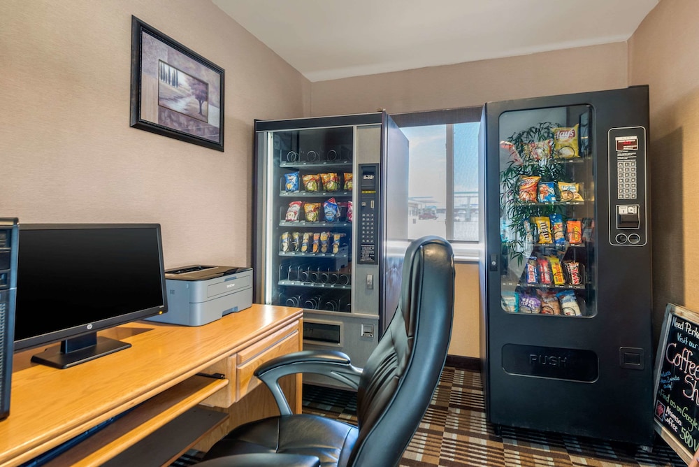 Quality Inn & Suites Limon - photo 44