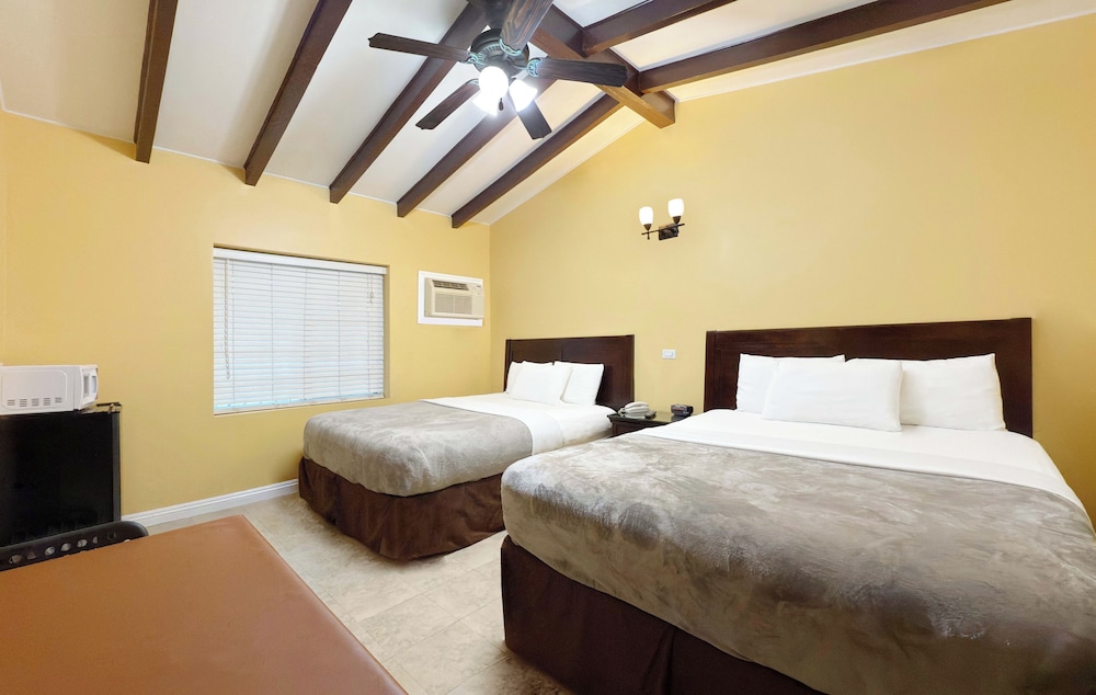 El Patio Inn Near Universal Studios Hollywood - photo 12