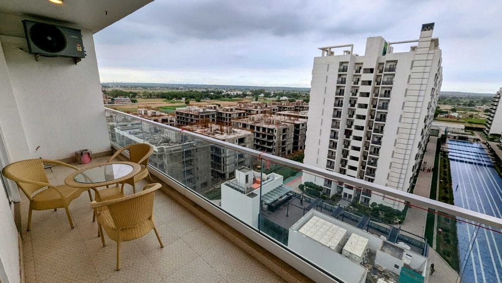 Ayaansh Resort Westin Sohna Complex 1 3 4 7 BHK — Sohna — photo 4