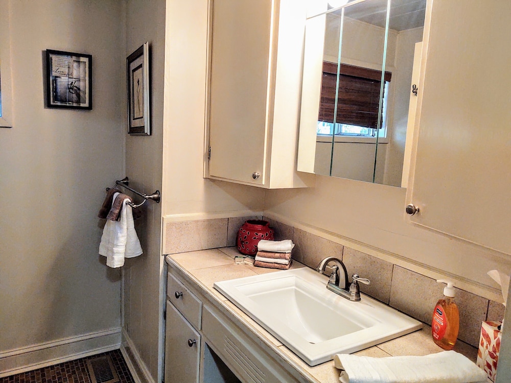 Edgewater Resort Cottage #1 - photo 166