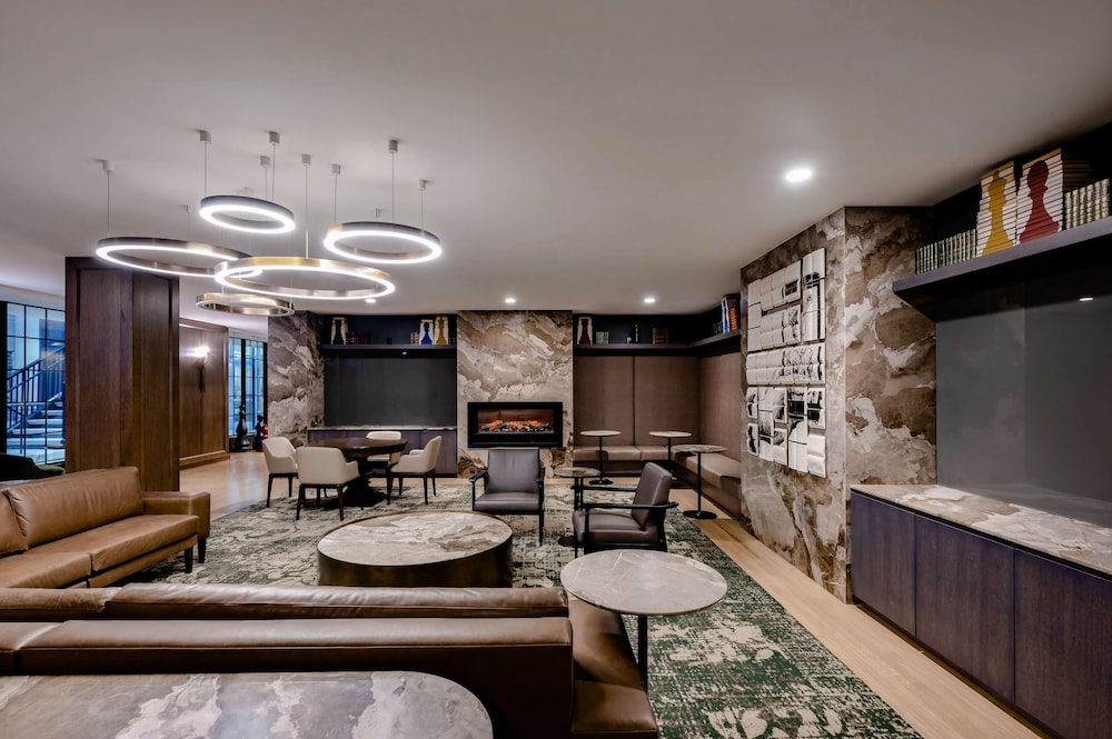 Hotel Fort Des Moines Curio Collection by Hilton - photo 76