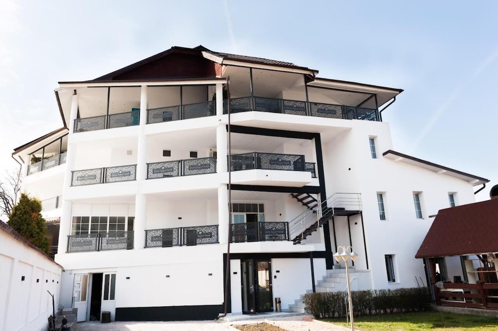 Denta Hotel — hotel in Ramnicu Valcea