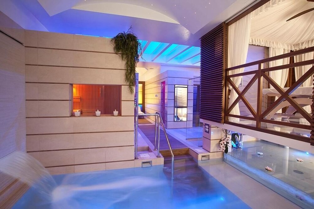 Hotel Estense — hotel in Gatteo-Sant'angelo