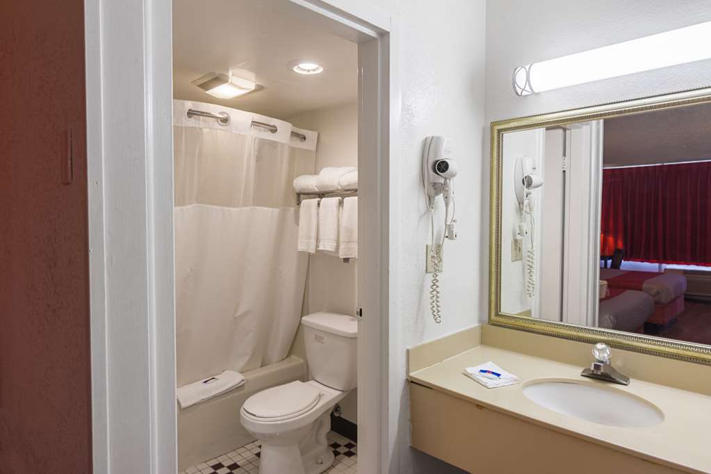 Motel 6 Groton CT Casinos Nearby - photo 23
