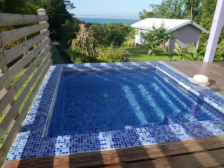 Case Oiseaux de paradis avec piscine in Sainte-Rose, Guadeloupe