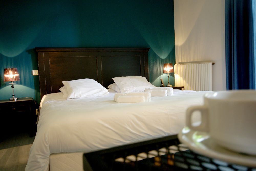 Hotel L’Atmosphere in Sanary-Sur-Mer, France