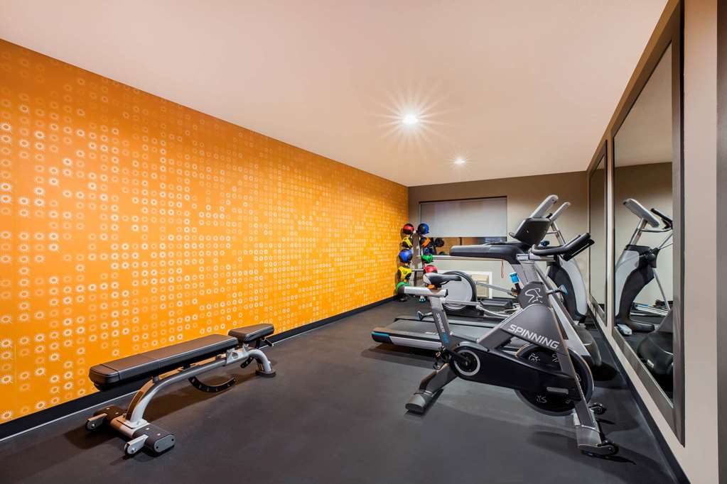 La Quinta Inn by Wyndham Everett - photo 9