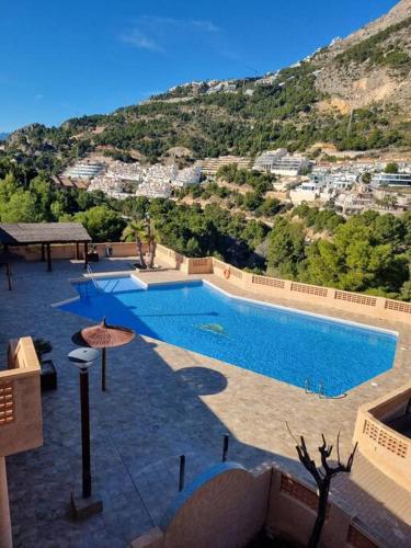 Pueblo Mascarat 50 M Al Mar 3 Piscinas — Altea