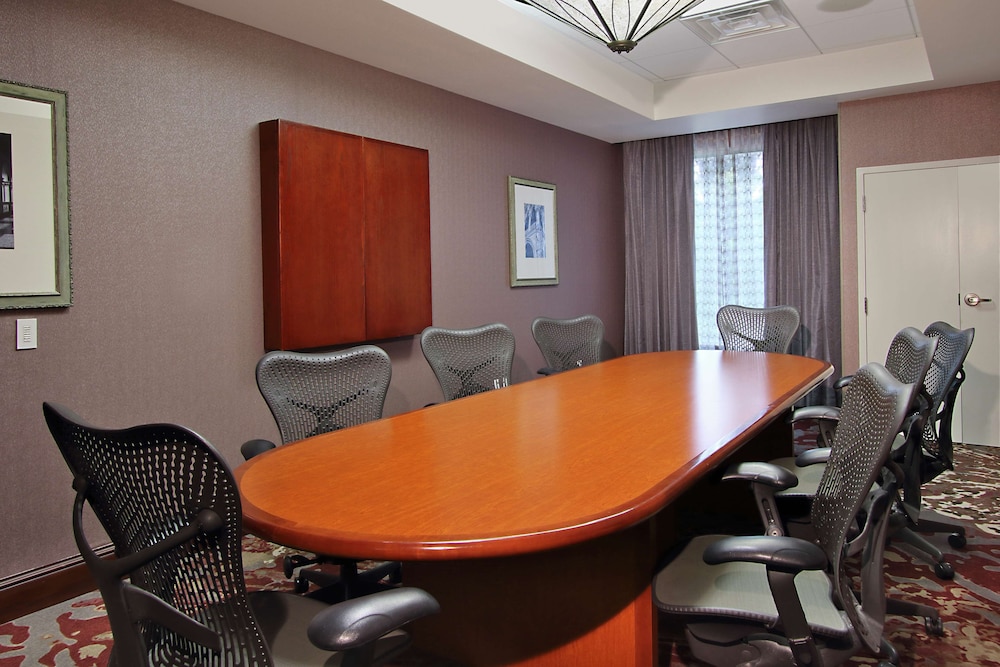 Hilton Garden Inn Sonoma County Airport - photo 34