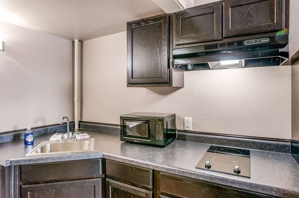 Suburban Studios Neenah Appleton - photo 17
