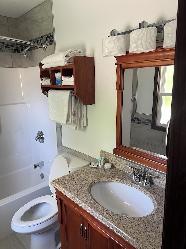 All Star Inn & Suites - photo 357