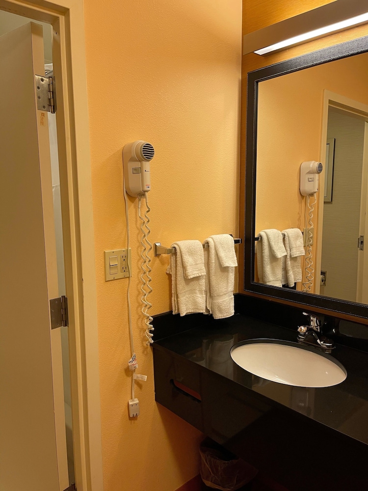 Baymont by Wyndham Chambersburg - photo 22