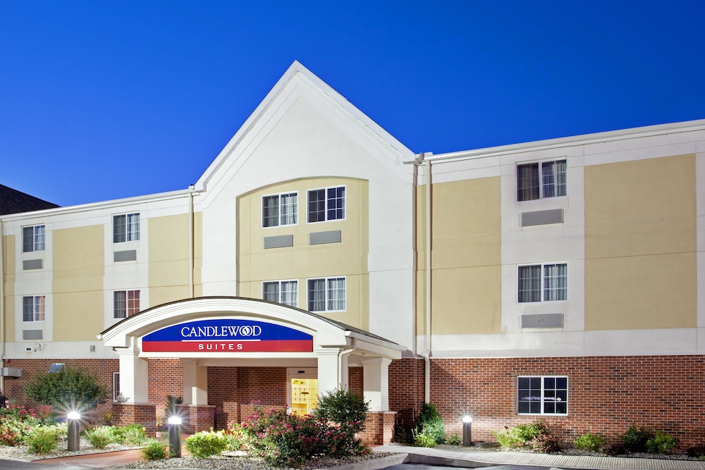 Candlewood Suites Merrillville - photo 23