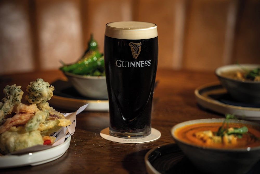 מזון ומשקאות