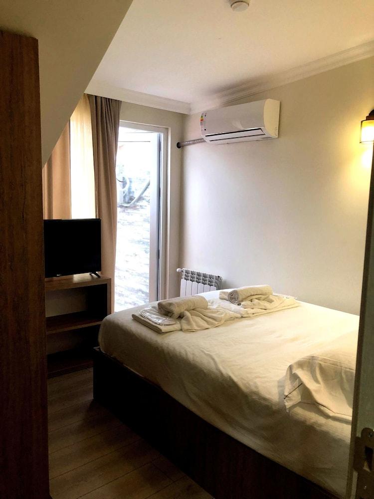 Hotel Aristocrat Batumi