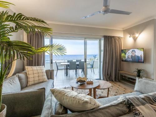 Martinique at Beachfront Apartment in Shakas Rock — 4-Star Luxury Hotel in Ballito, South Africa