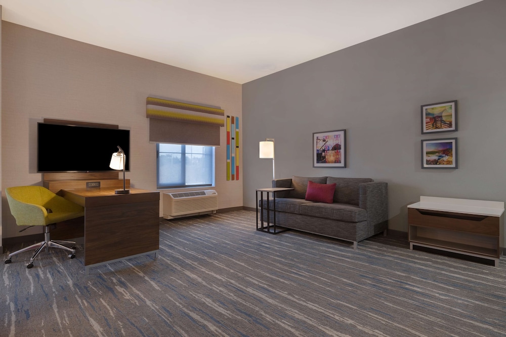 Hampton Inn & Suites by Hilton Marina - photo 20