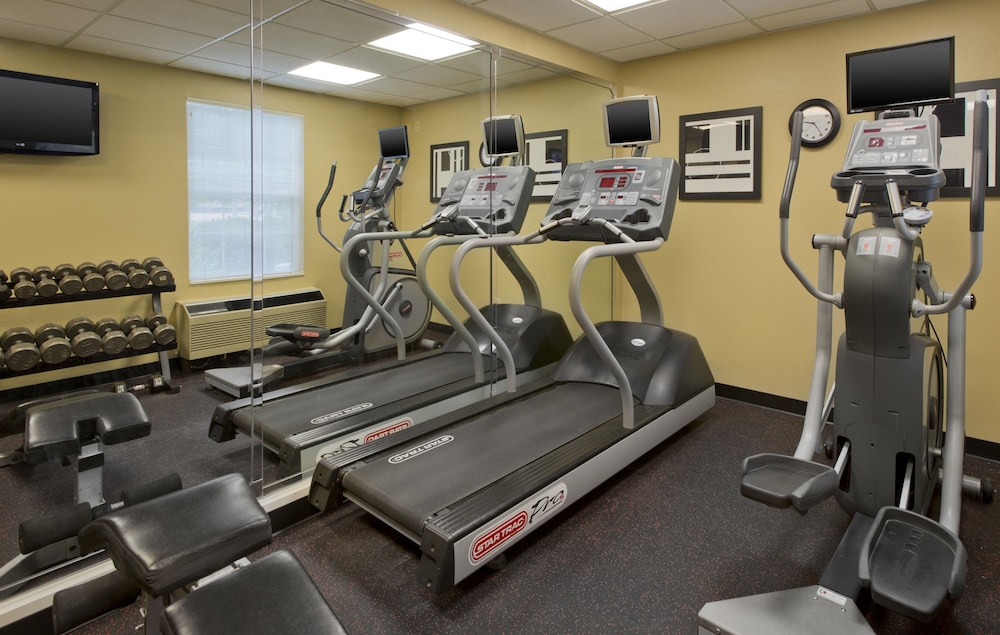 Towneplace Suites by Marriott Cincinnati Blue Ash - photo 25