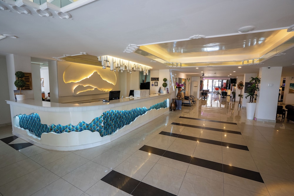 Buyuk Berk Otel — Ayvalik — photo 4