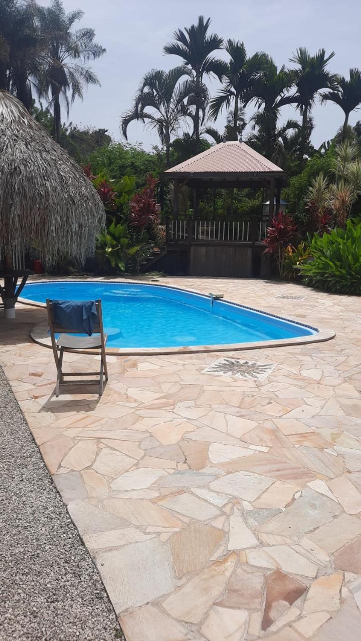 Habitation Bonneville Chalet & Loft avec piscine et sauna — 4-Star Luxury Hotel in La Trinite, Martinique