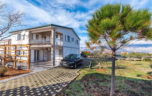 1 Bedroom Lovely Apartment In Razanac — 4-Star Luxury Hotel in Razanac, Croatia