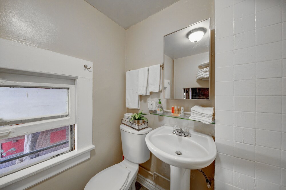 Ellison Suites - photo 63