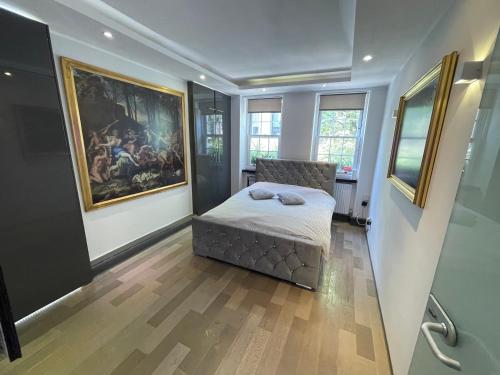 Covent Garden two bedroom flat — 4-Star Luxury Hotel in London, United Kingdom