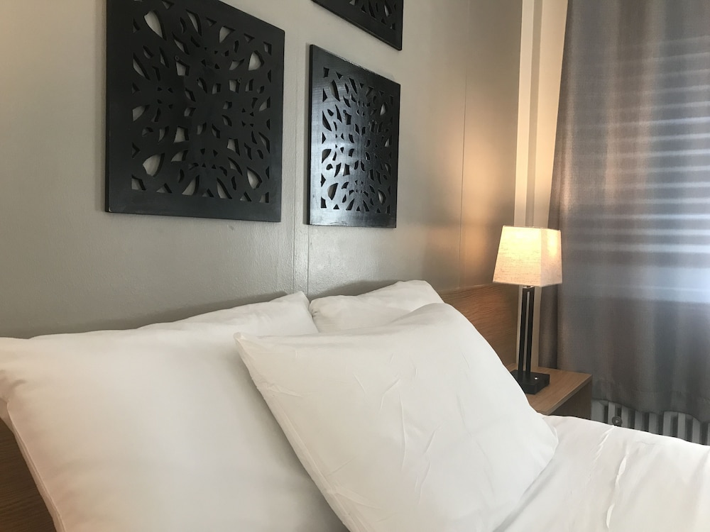 Touchstone Hotel City Center - photo 15