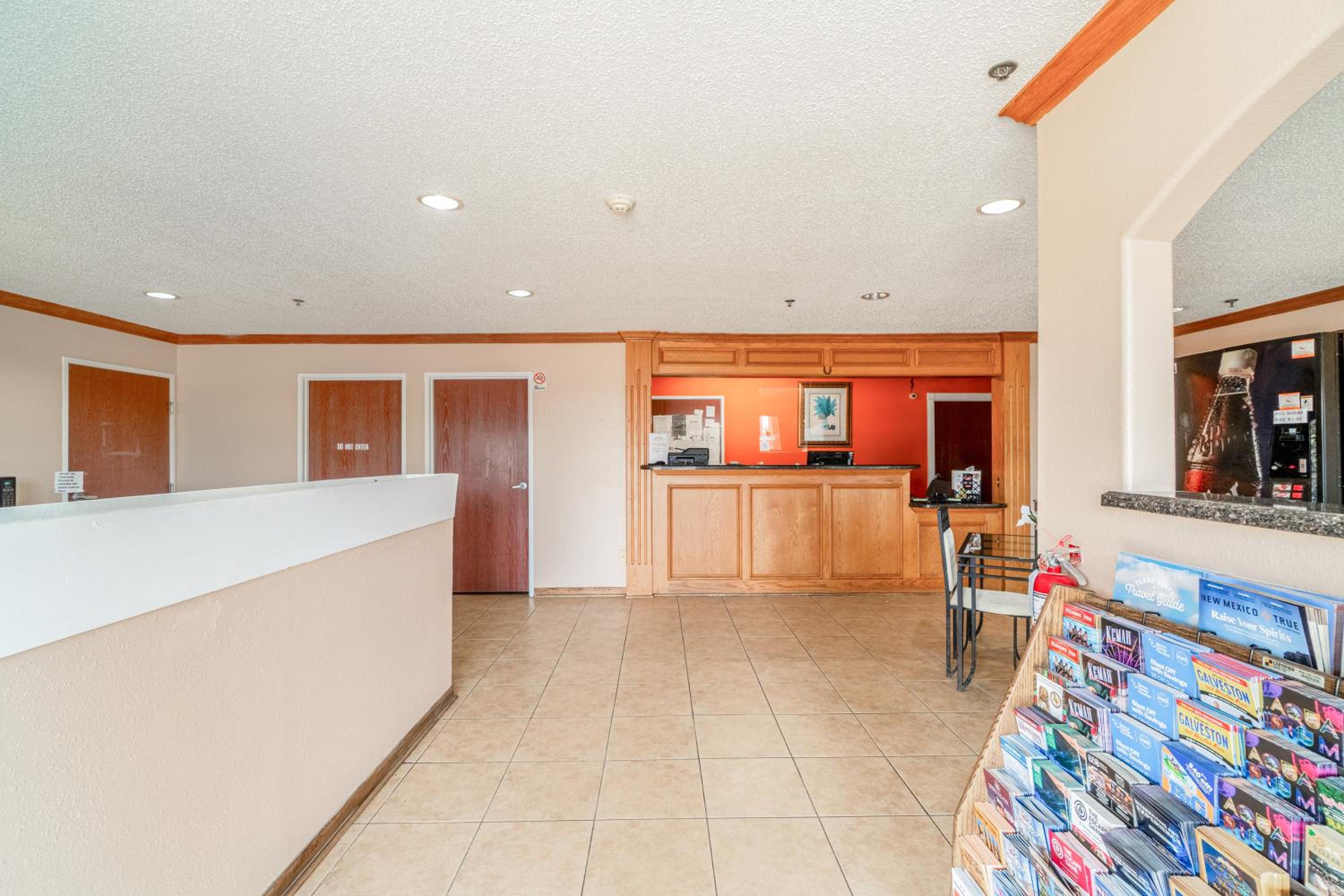 Capital O Fairway Inn Baytown La Porte TX - photo 24