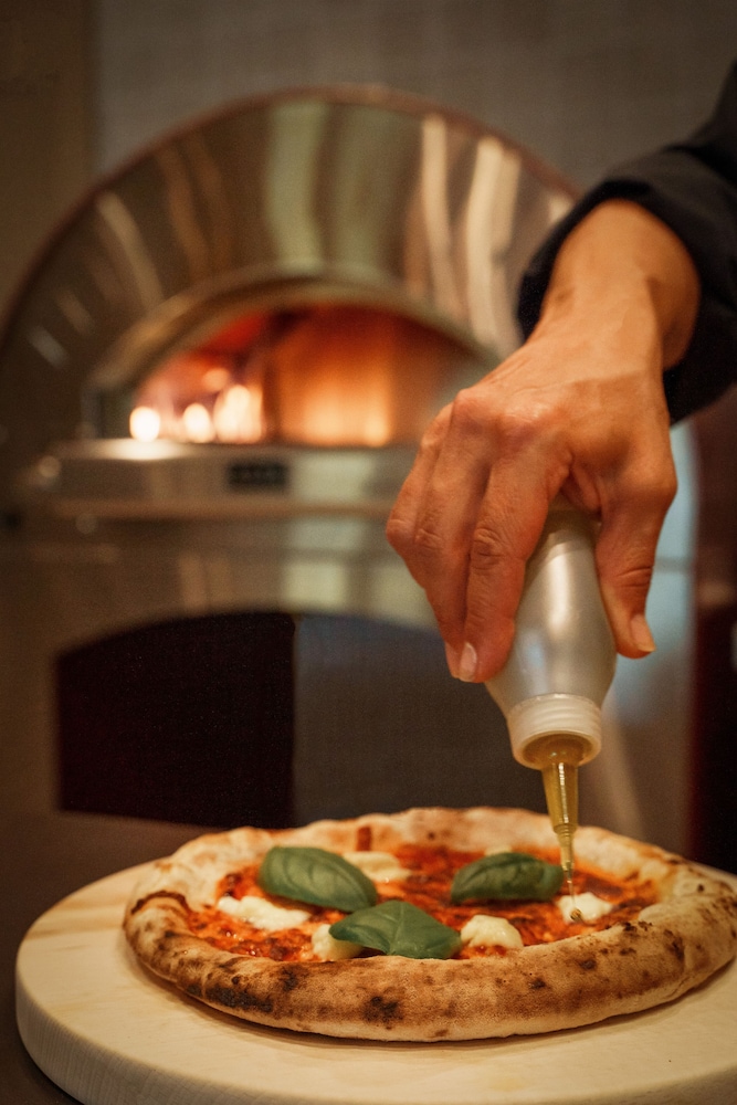 מזון ומשקאות