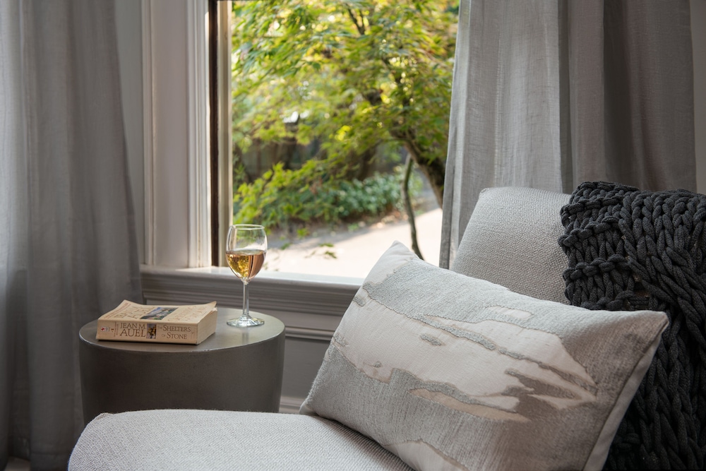 Inn at the Gorge - photo 15