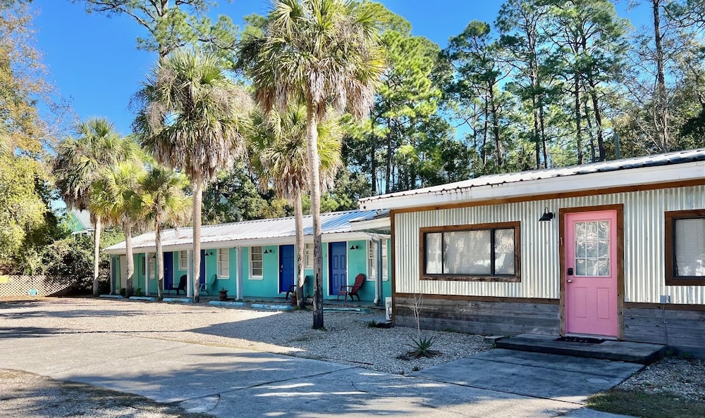 The Panacea Motel - photo 92