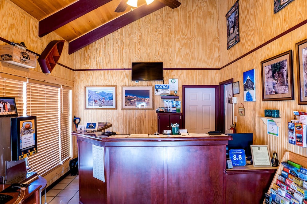 Murphy's River Lodge - photo 2