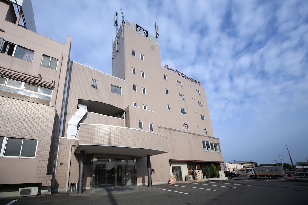 Isesaki Harvest Hotel — hotel in Isesaki