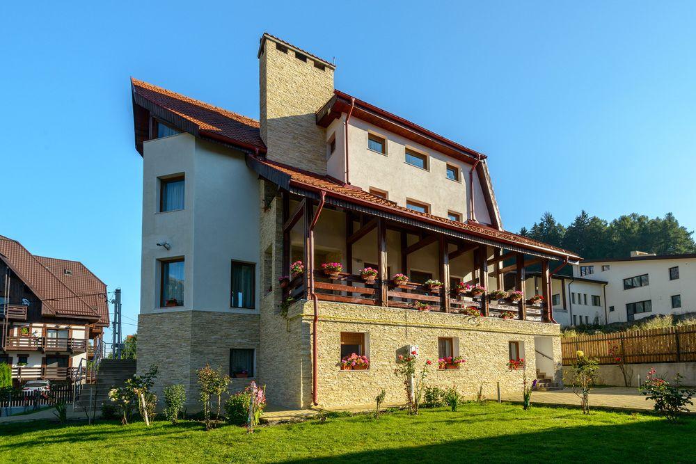 Vila Surya — 4-Star Luxury Hotel in Busteni, Romania