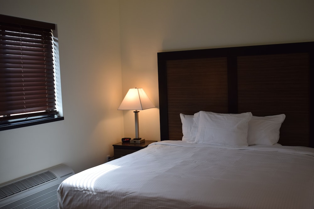 Menominee River Extended Stay Hotel - photo 7