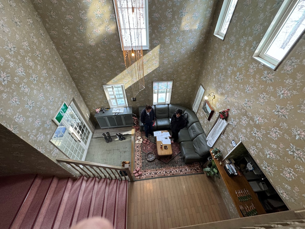 Echoland Madarao エコーランド斑尾 All en suite rooms & a free 3 minute shuttle to the ski resort in Myoko, Japan