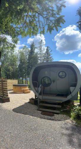 Celtic Minor Pods - carbon neutral hotel in Ystalyfera