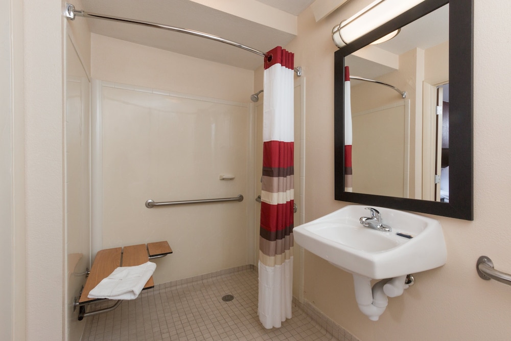 Red Roof Inn PLUS Columbus Ohio State University OSU - photo 25