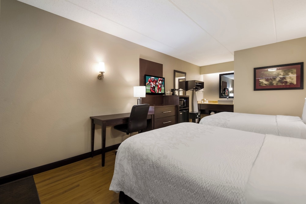 Red Roof Inn PLUS Nashville Airport - photo 10