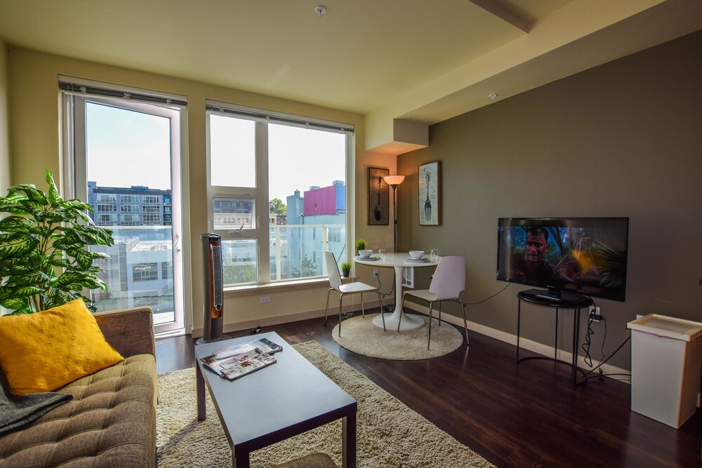 Capitol Hill Suites by Luxe Hubs - photo 53