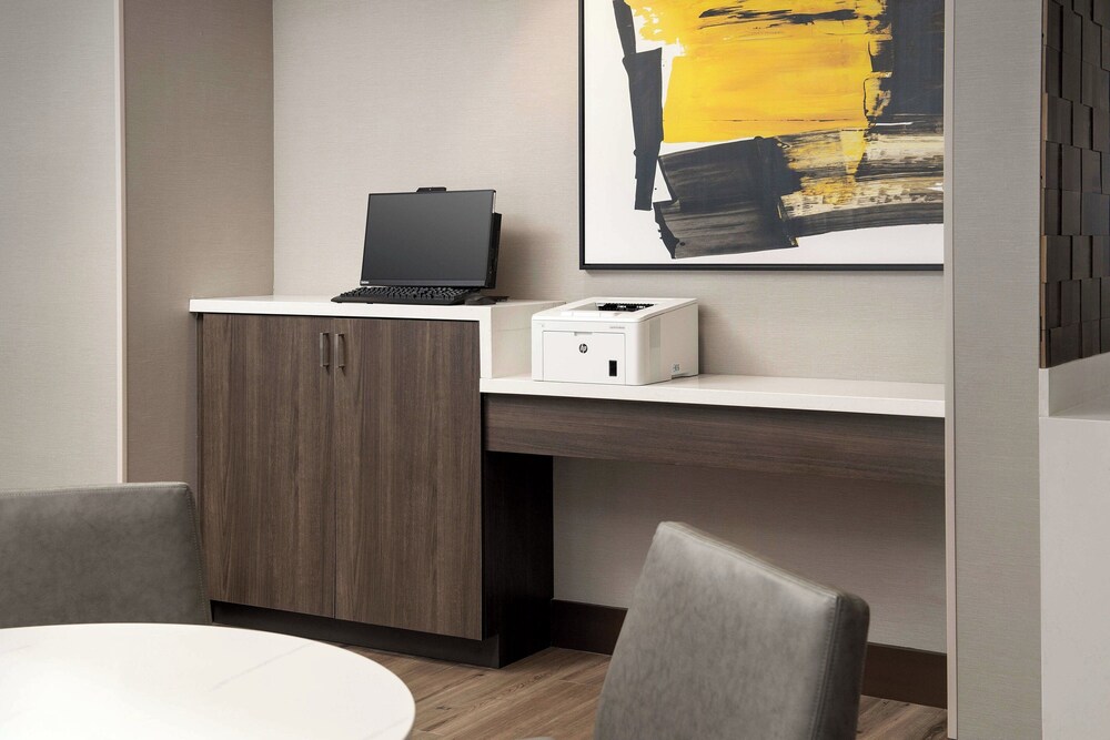 Residence Inn by Marriott Doral Mall Area - photo 30