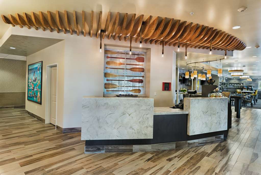 Oxford Suites Bellingham - photo 17