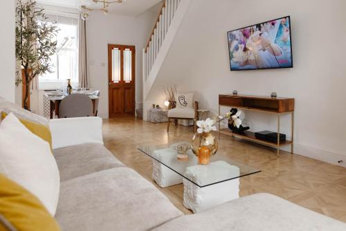 Stylish & Comfortable Modern Getaway - last minute hotel in York