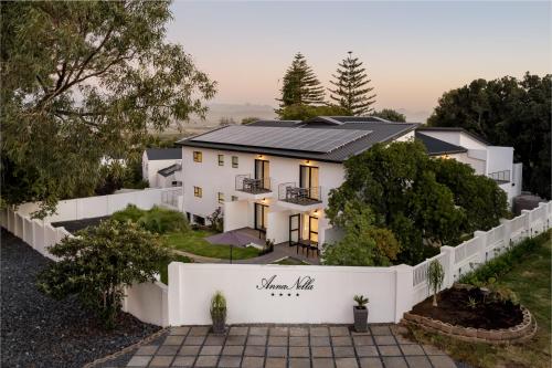AnnaNella Boutique Hotel — 4-Star Luxury Hotel in Cape Town, South Africa