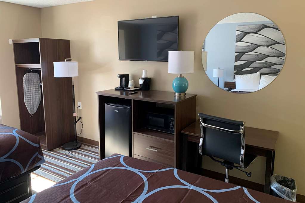 Super 8 by Wyndham Joliet - photo 8