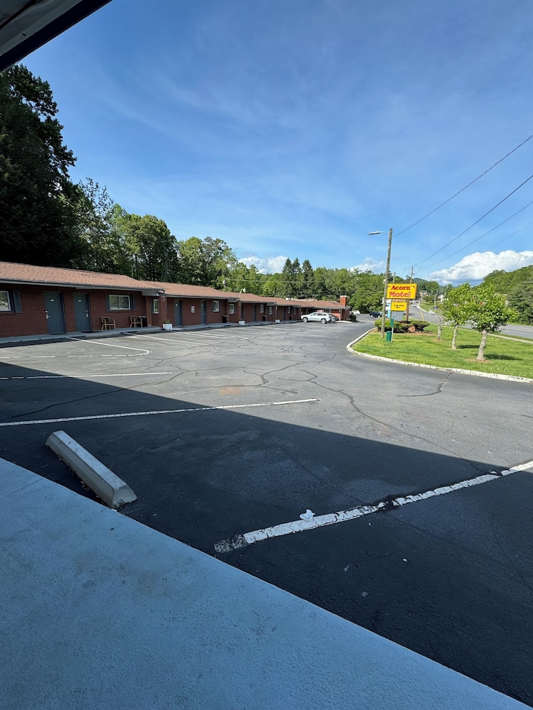 Acorn Motel — hotel in Black Mountain