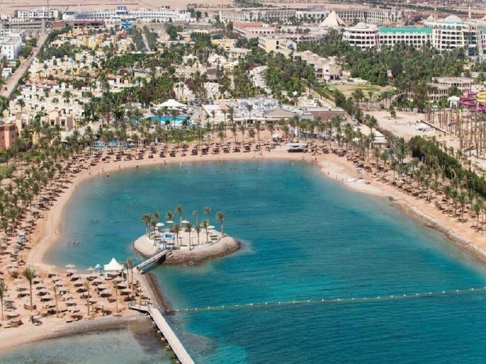 Hostgool Beach Chalets Mirage Bay Resort & aqua park — 4-Star Luxury Hotel in Hurghada, Egypt