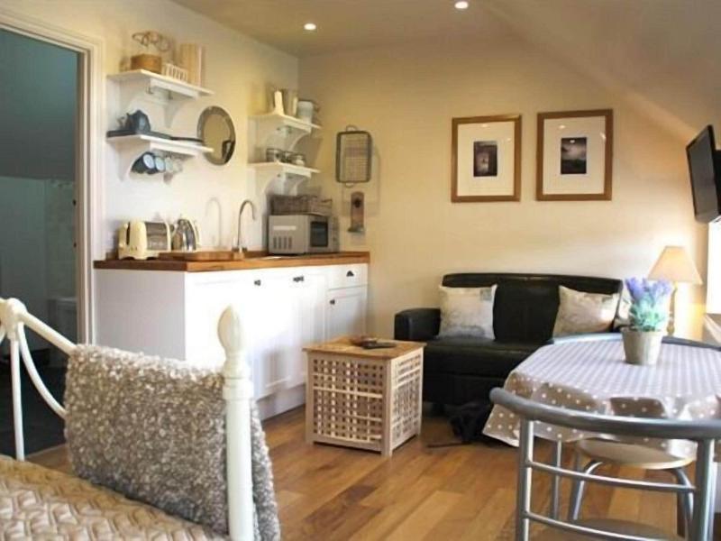 The Queens — 4-Star Luxury Hotel in Ludlow, United Kingdom