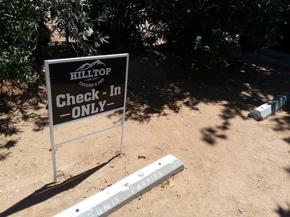 Hilltop Tavern and Inn - photo 41